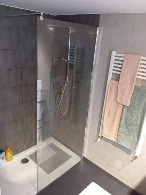 Appartement Cosy Avec Jardin Vaux-Sur-Seine المظهر الخارجي الصورة